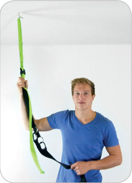 eaglefit® Sling Trainer professional wird an der Decke fixiert.